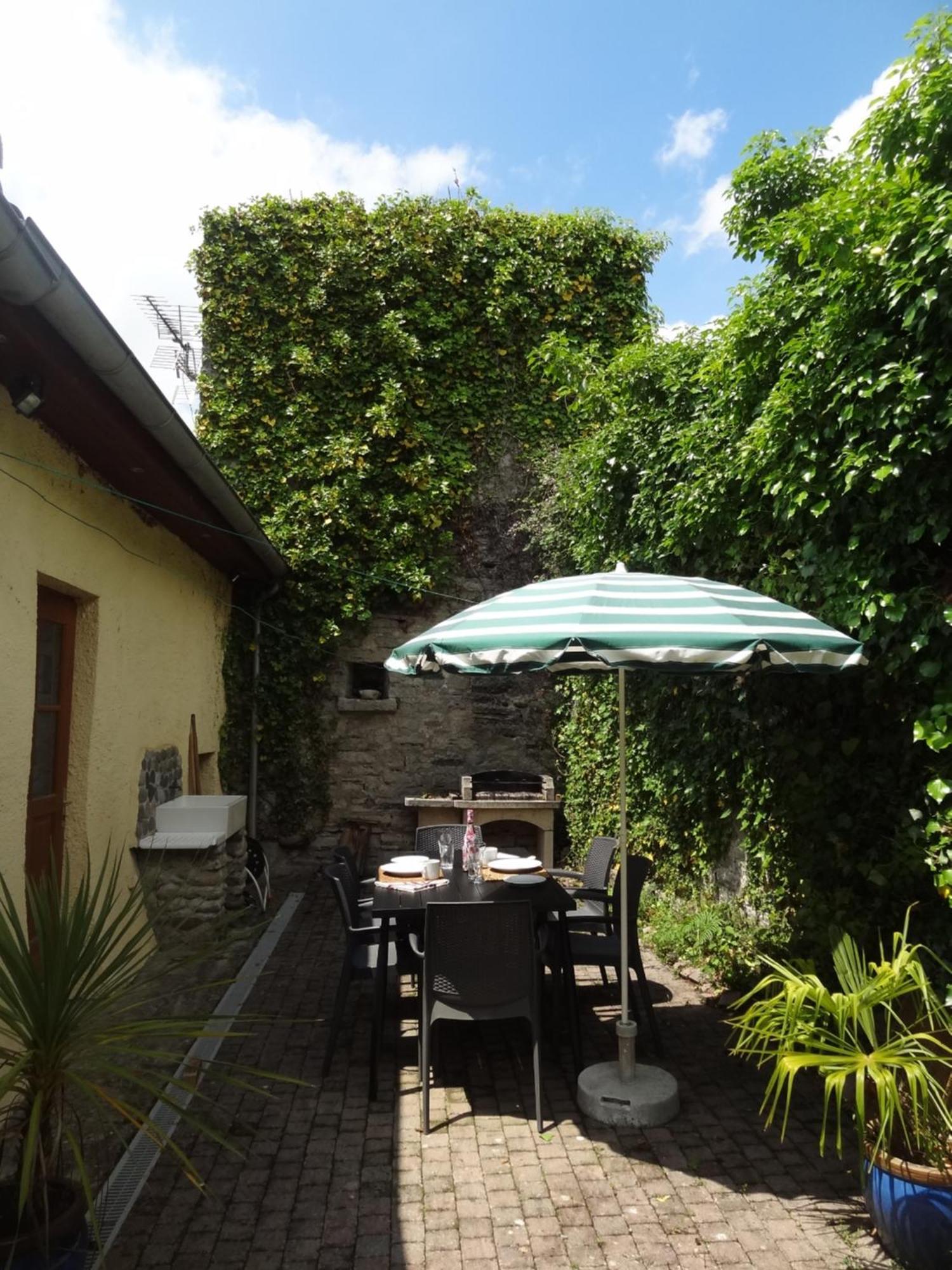 Le Pelerine Villa Sauveterre-de-Bearn Buitenkant foto