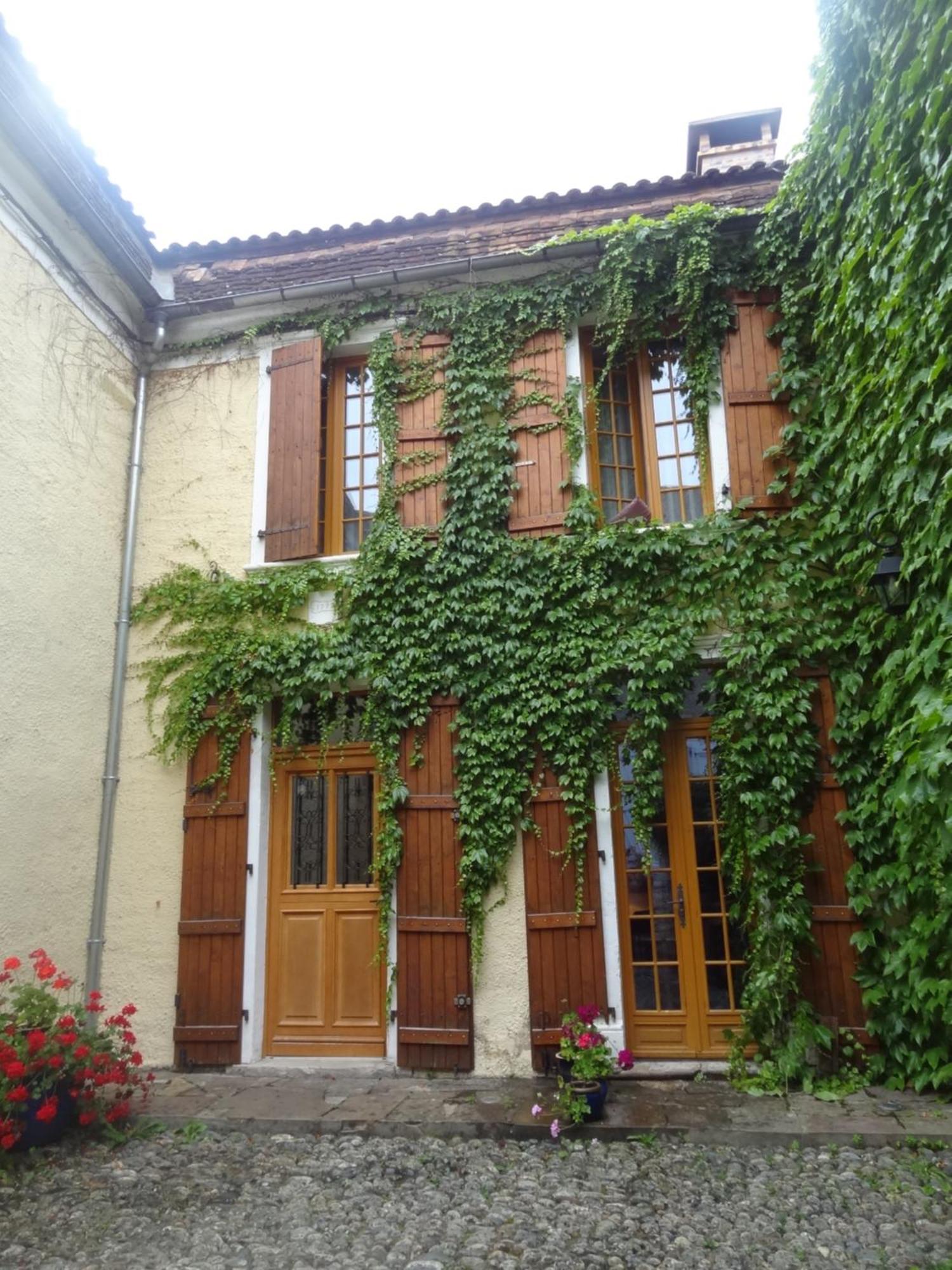 Le Pelerine Villa Sauveterre-de-Bearn Buitenkant foto